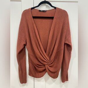 Sportsgirl twist front knot detail sweater dusty pink size M